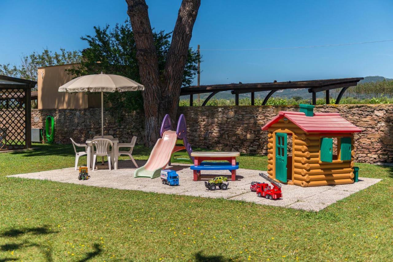 Agriturismo Le Vecchie Scuole Campiglia Marittima Eksteriør billede