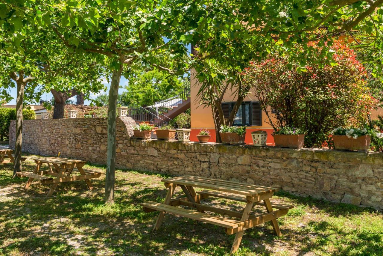 Agriturismo Le Vecchie Scuole Campiglia Marittima Eksteriør billede