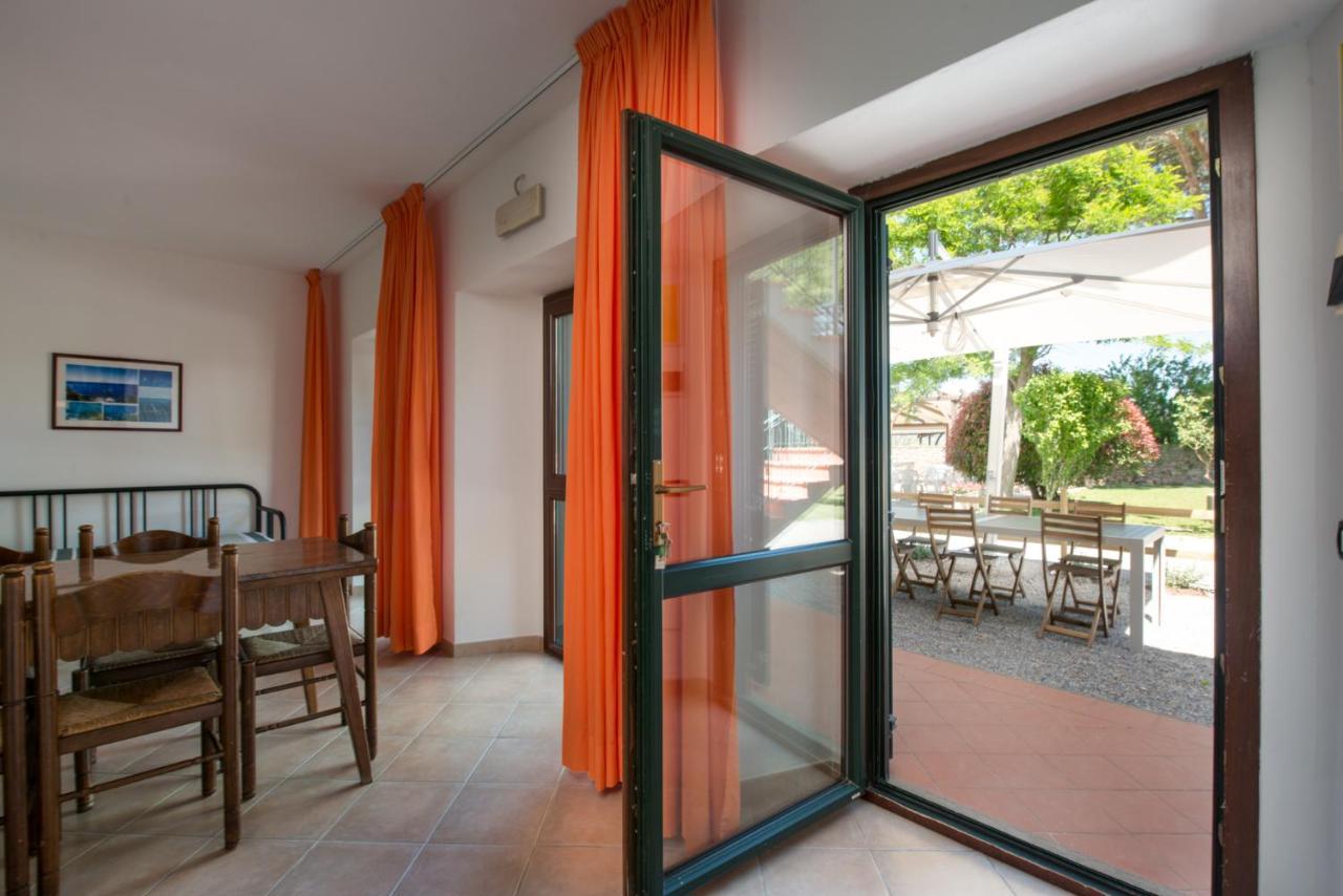 Agriturismo Le Vecchie Scuole Campiglia Marittima Eksteriør billede