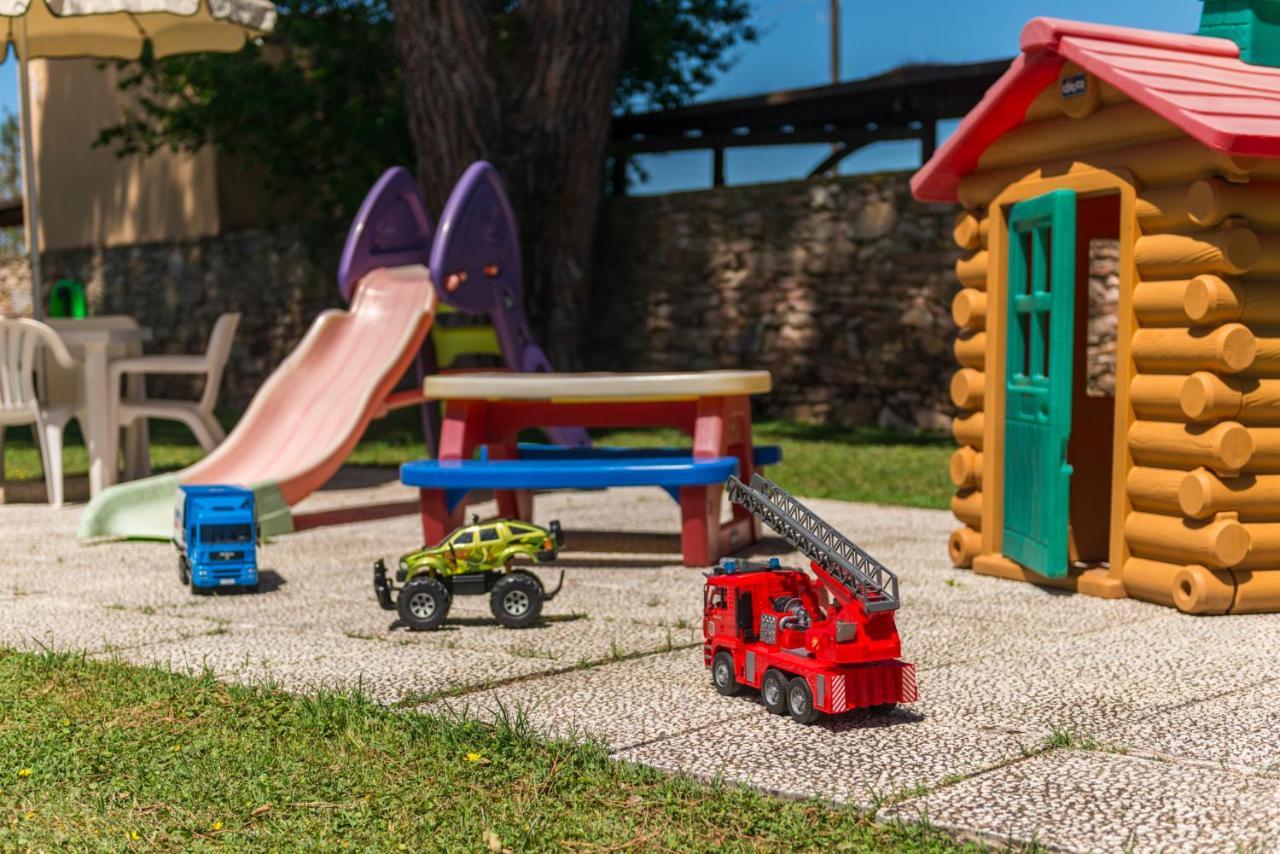 Agriturismo Le Vecchie Scuole Campiglia Marittima Eksteriør billede